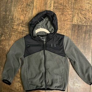 Under Armour Kids' Black and Gray Hoodie - Size 4
